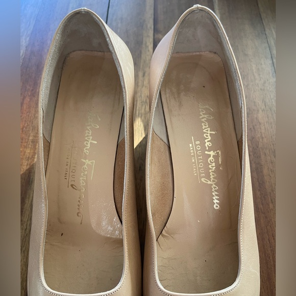 Salvatore Ferragamo heels - Picture 3 of 13